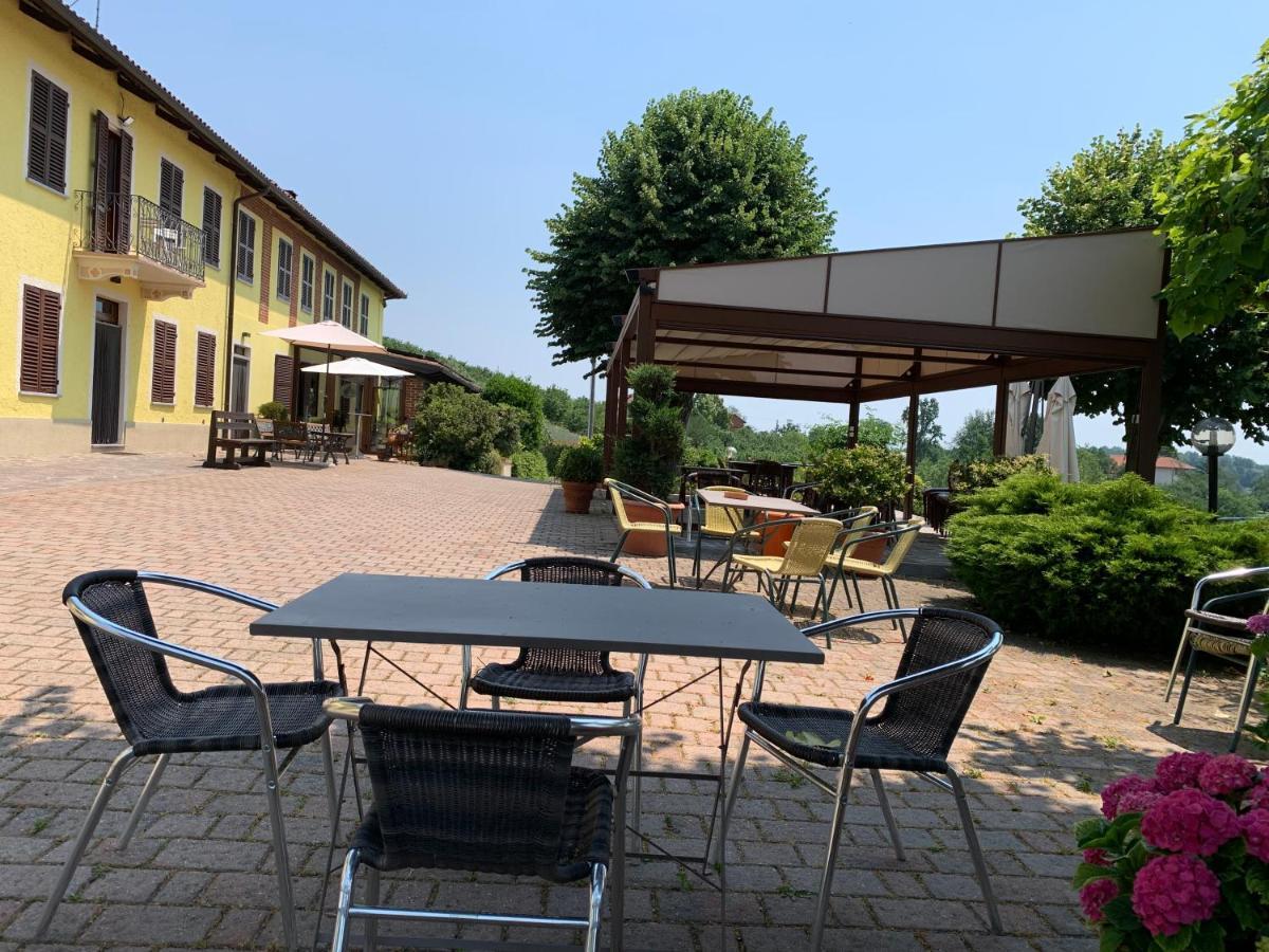 Agriturismo Tre Tigli Asti Eksteriør bilde